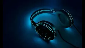 Игровые наушники и гарнитуры