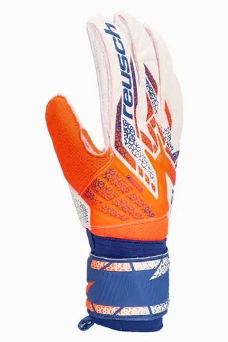 Вратарские перчатки Reusch Attrakt Solid