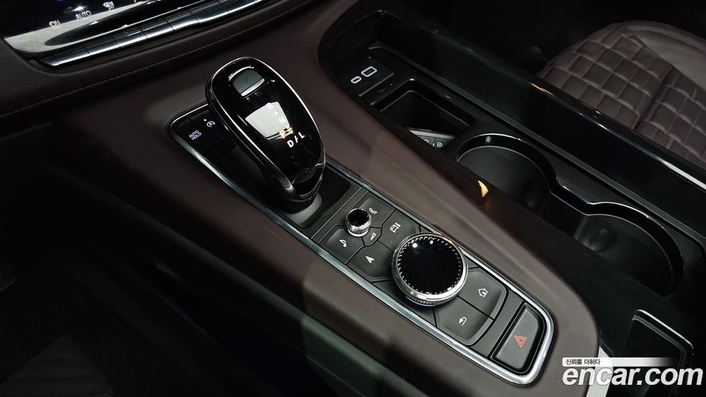 Cadillac Escalade 5 Generation 6.2 (04.2023)