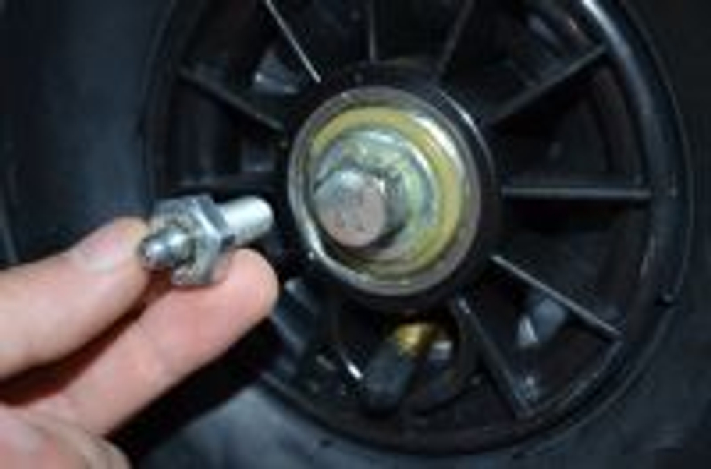 Мотобуксировщик KOIRA T 15 (15 л/с), стеклопластик