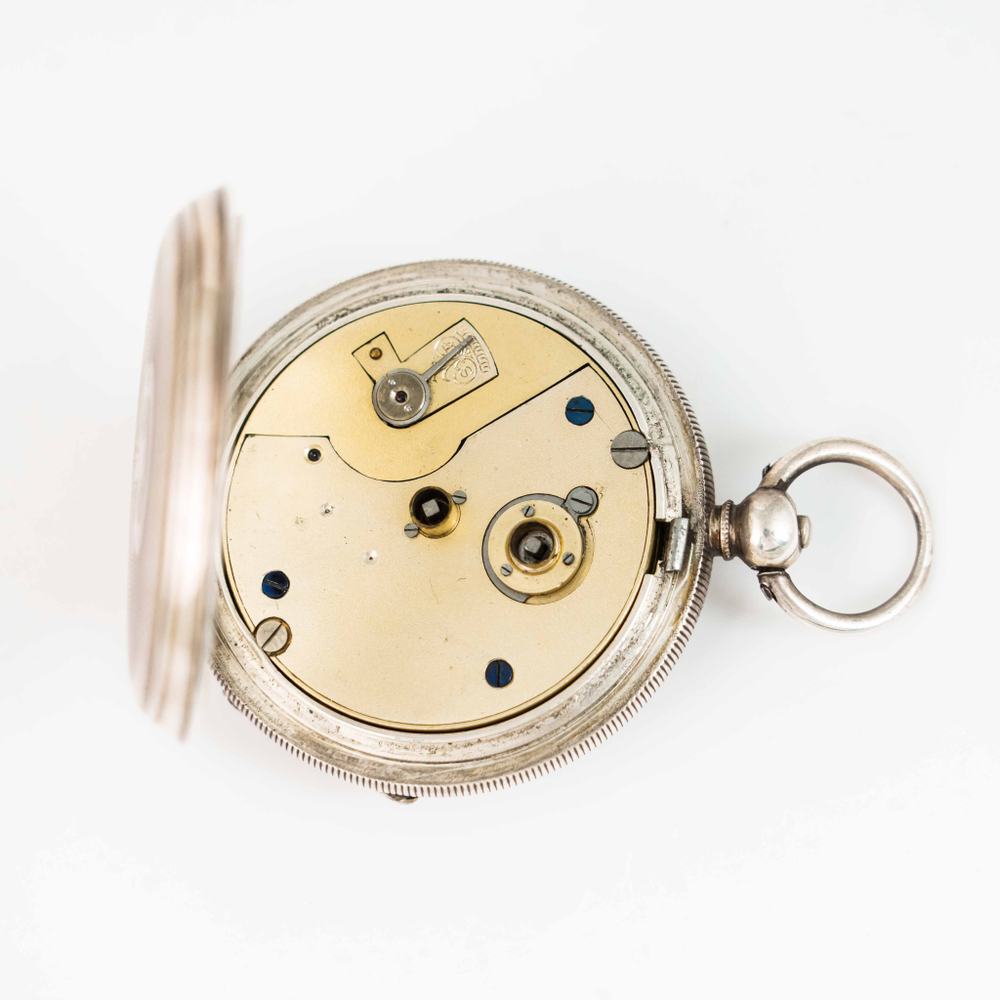 Карманные серебряные часы с парусником