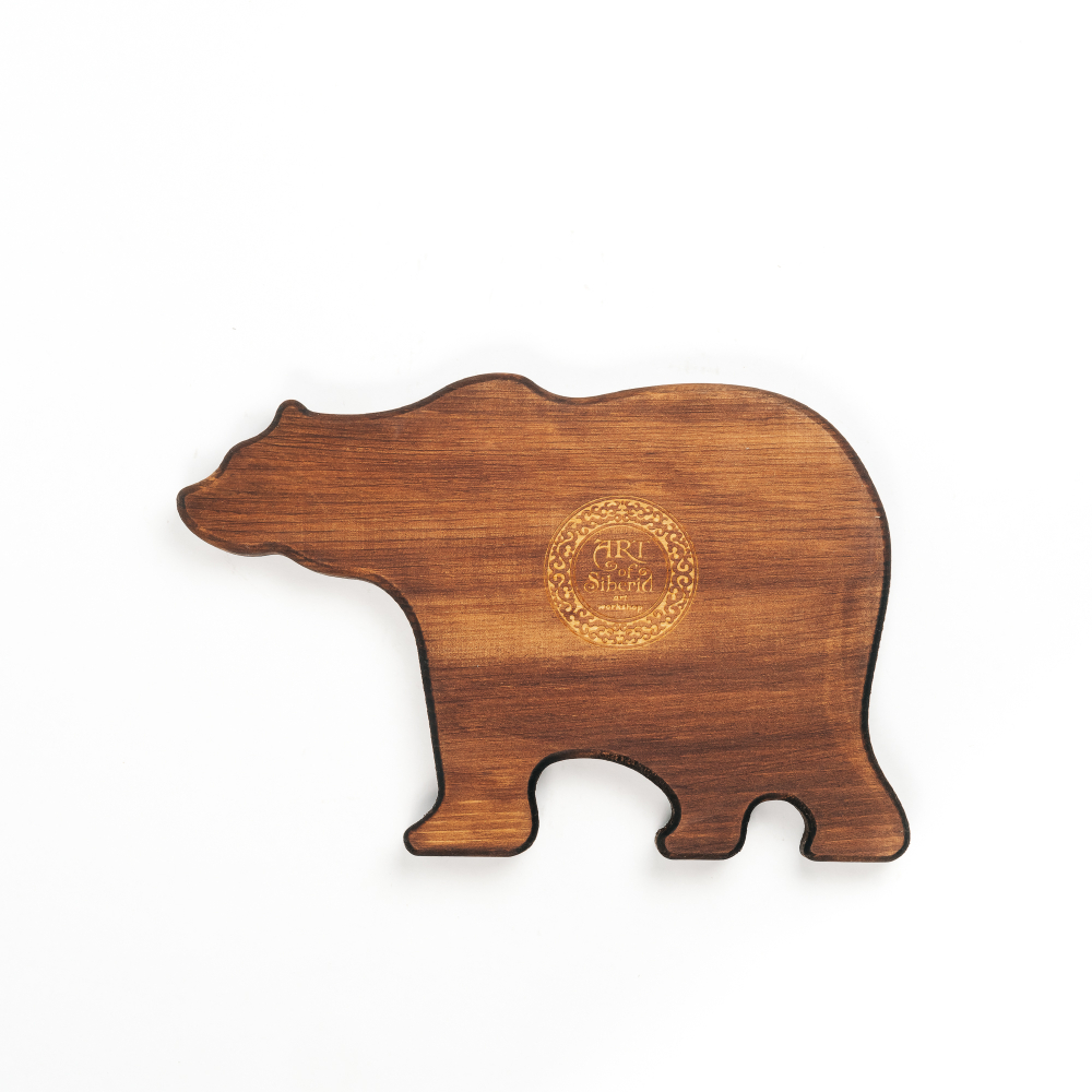 Менажница "Медведь" из древсесины кедра для подачи блюд и закусок с гравировкой "Never say Never"