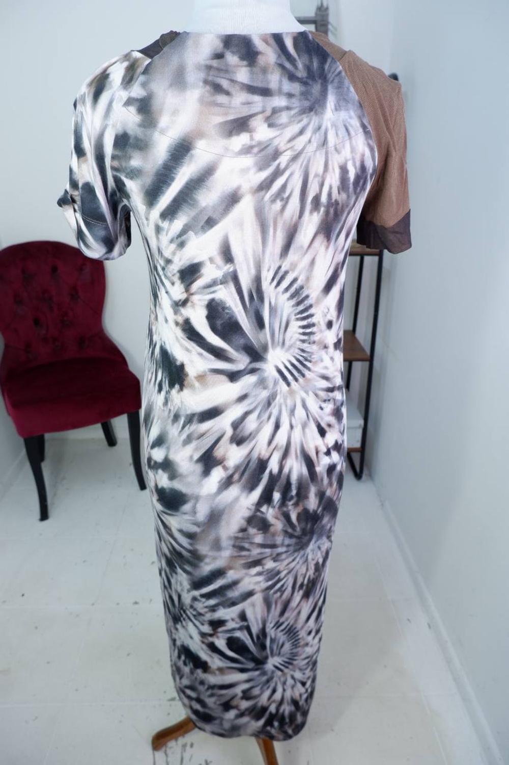 Платье Sokolova Bogorodskaya лаконичное, маркировка S, визуально 44 размер