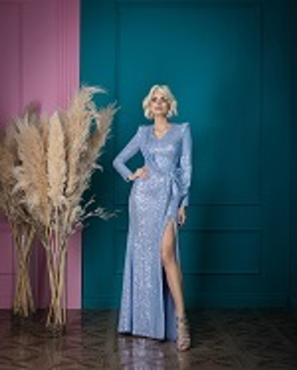 13-02-24 FW Платье в пол с пайетками голубое XL