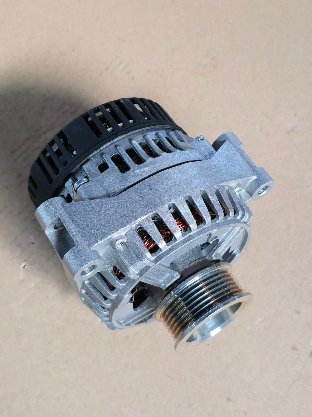 Генератор КАМАЗ дв.740.60, 740.70, 740.50 ЕВРО-3, 4 (6-ручьевой шкив 5PIN) 28В 125А ELTRA