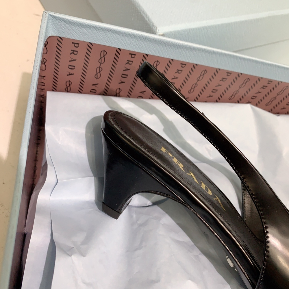 Prada Pumps