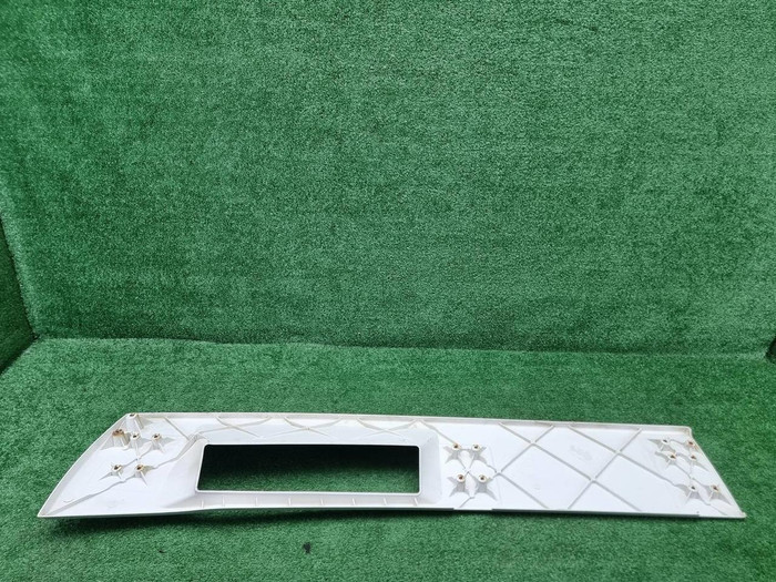 Спойлер кабины правый Ford Cargo (2011-н.в.)