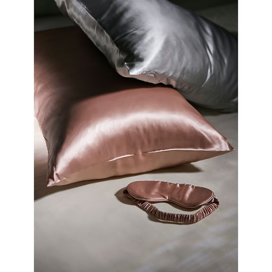 Маска для сна из натурального шелка цвета пыльной розы из коллекции essential