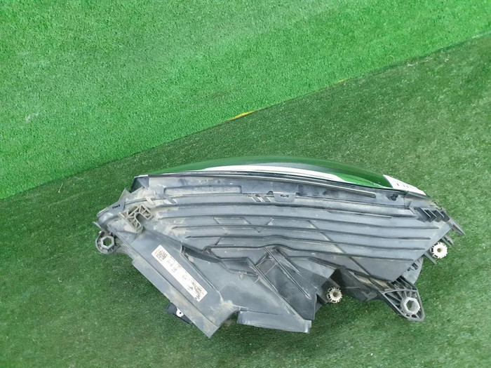 Фара правая Mercedes GLC X253 (2015-2019) LED