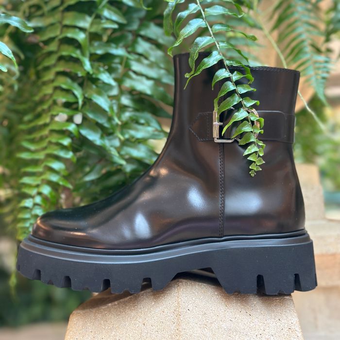 Ботинки Loriblu  6AFUN44F44F02 цвет черный 