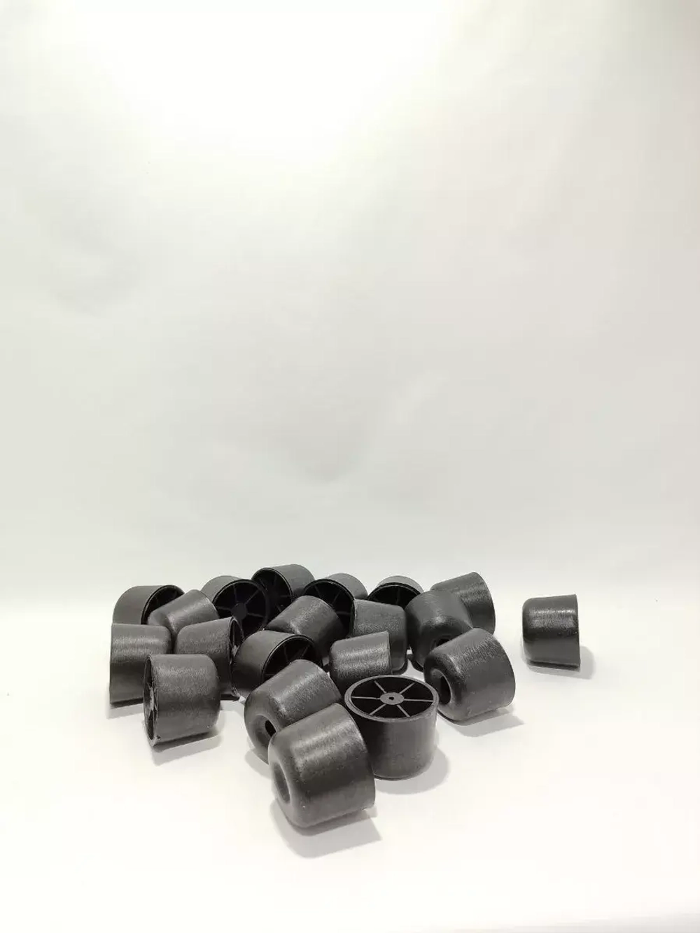 Пластиковые ножки для мебели дивана шкафа тумбочки стола