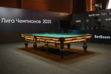 Бильярдный кий для русской пирамиды стол Weekend "Русский Гранд" (12 футов, 8 ног, 45мм камень) эмаль комбинированный, борта дуб, лузы премиум