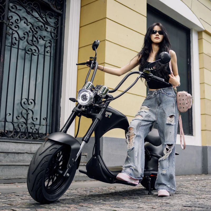 Электроскутер Mangosteen M1P 60V2000W30A (В НАЛИЧИИ)