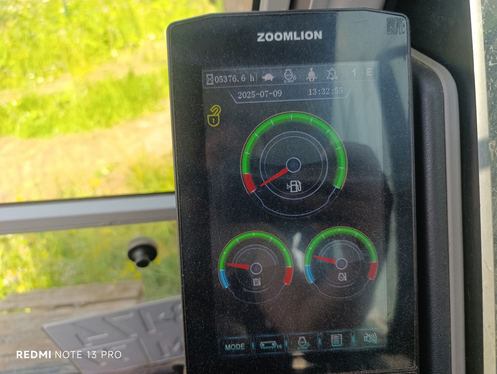 Zoomlion ZE215 Экскаватор ZE215E (Дизельный, 5,9 л, 152 л.с., АТ)