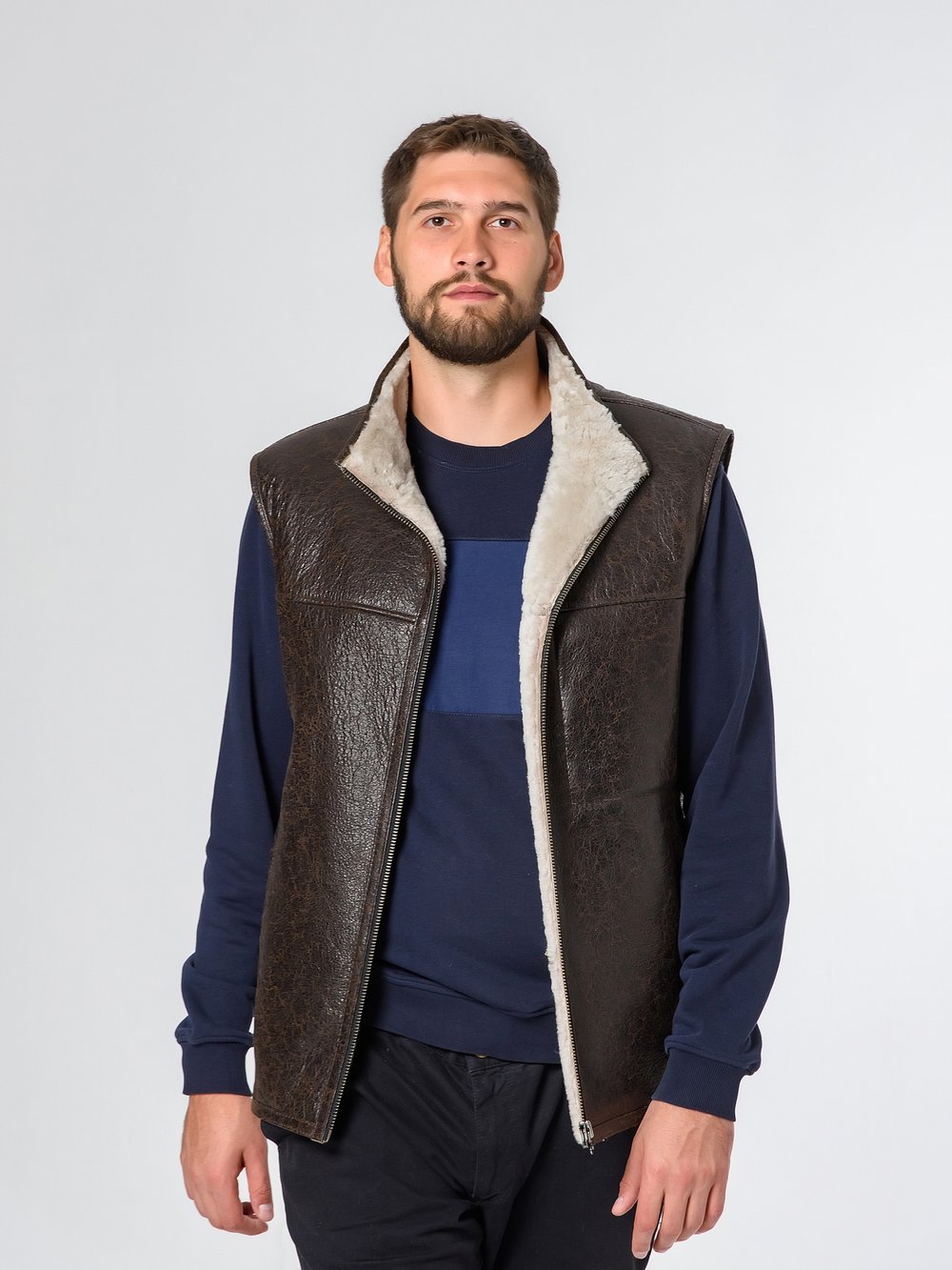 Мужская меховая жилетка