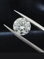 Серьги с муассанитами