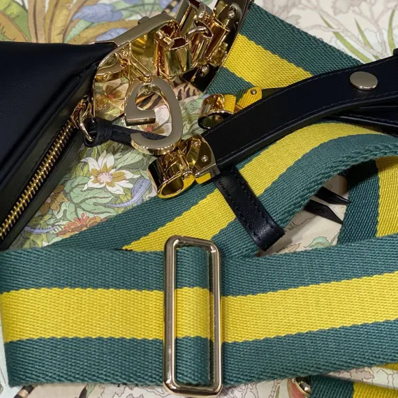 Маленькая сумка через плечо Gucci Attache черный