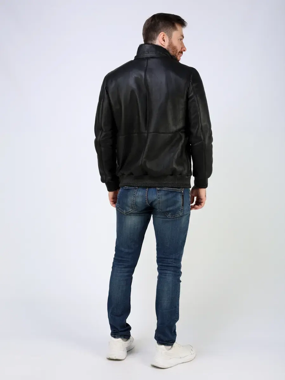 Дубленка зимняя натуральная с капюшоном