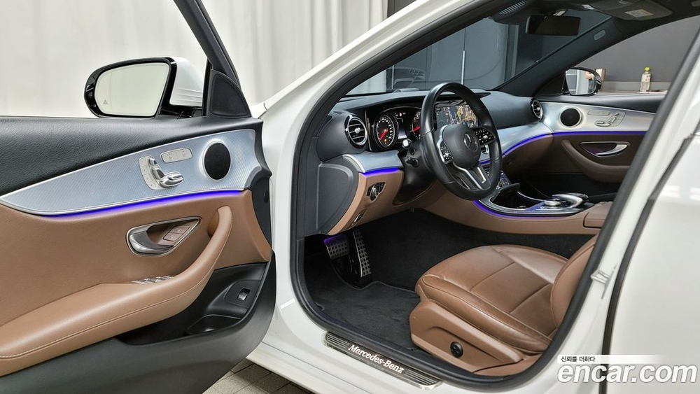 Mercedes-Benz E-Class W213 E250 Avangarde (08.2020)