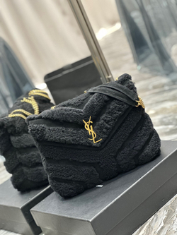 Saint Laurent Loulou 32 cm