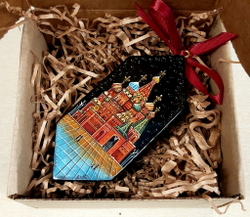 Ёлочная игрушка/сувенир "Конфета с росписью Палех "Москва"