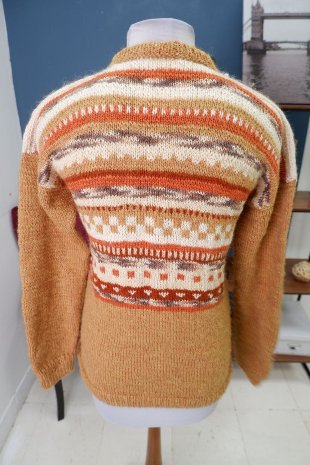 Свитер шерстяной 46 размер