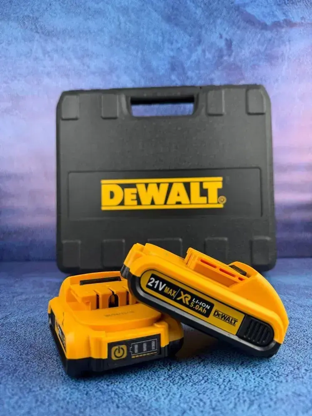 Шуруповерт аккумуляторный Dewalt 21V, 2 АКБ, Дрель-шуруповерт Деволт с набором инструментов