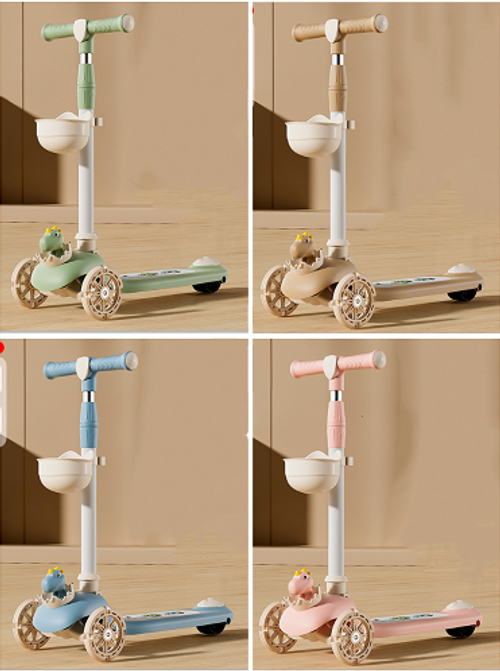 Детский самокат трехколесный