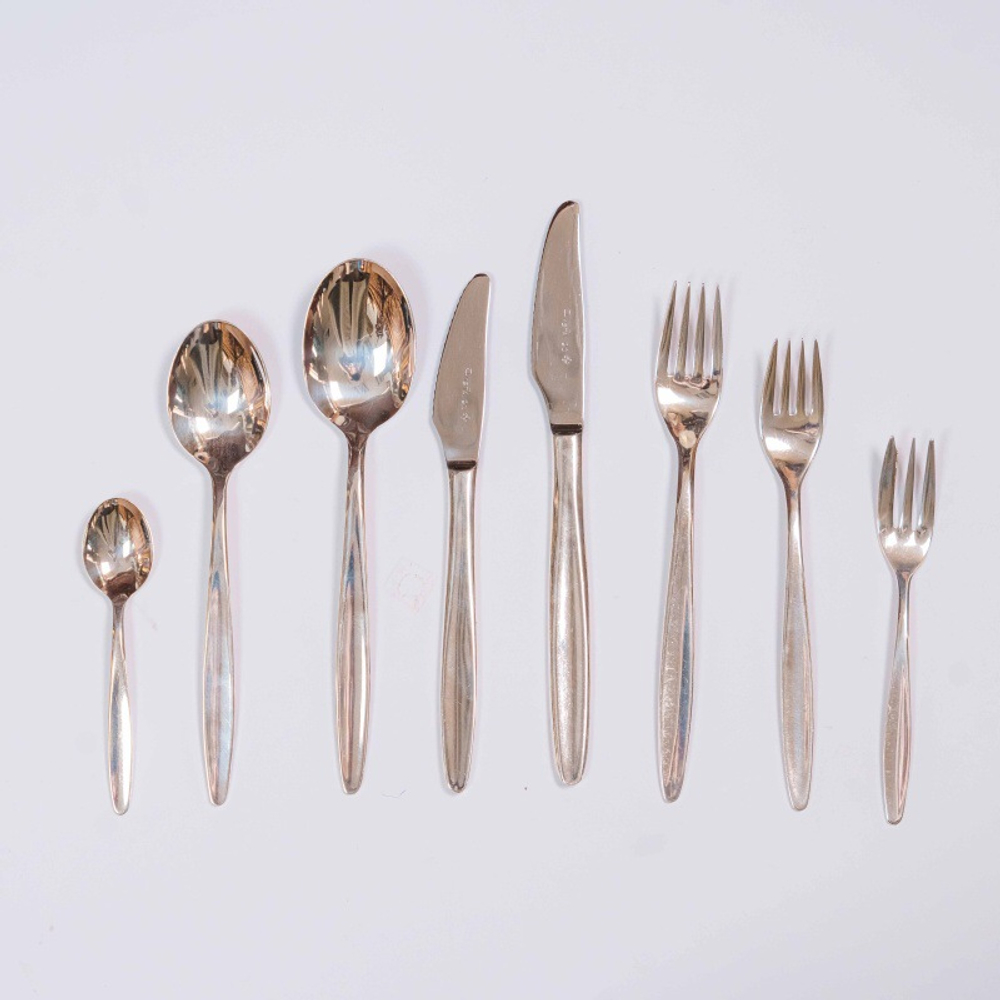 Комплект столовых приборов на 12 персон