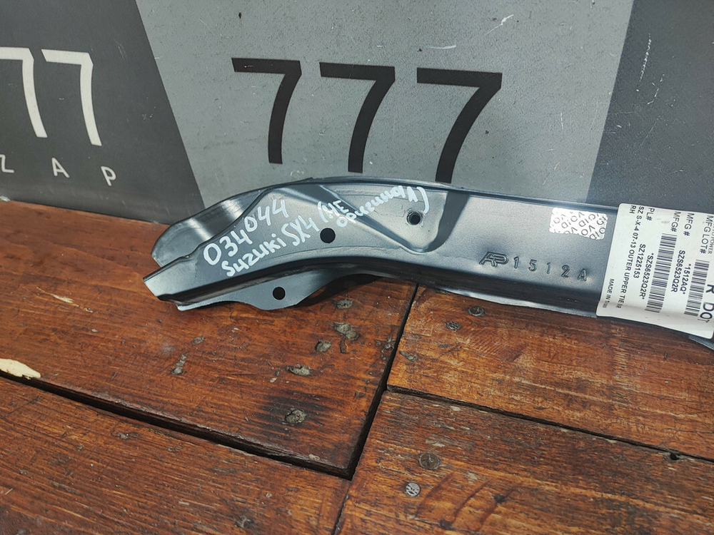 Панель передняя правая Suzuki SX4 1 06-14 Новая  SZS6523Q2R