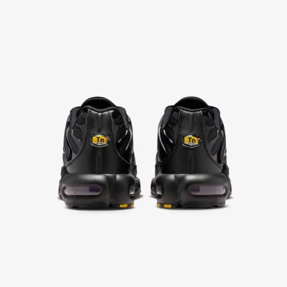 Nike Air Max Tn Plus Black Pencil Point Team Crimso