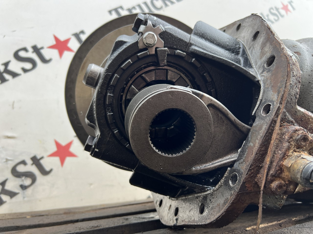 Редуктор проходного моста MCP16ZG KV180 4.77 2022г.