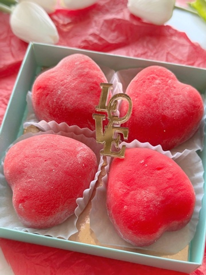 Набор пирожных моти "Love" №713 (День святого Валентина) 280 грамм