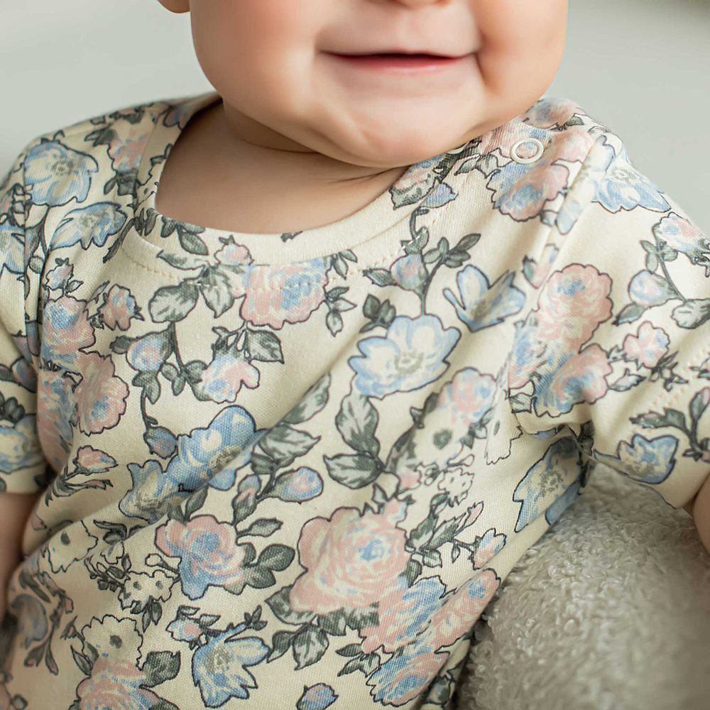 Футболка "Цветы" 0+