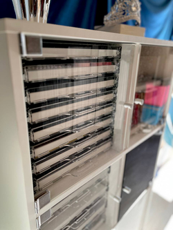 QBox Дверка из оргстекла