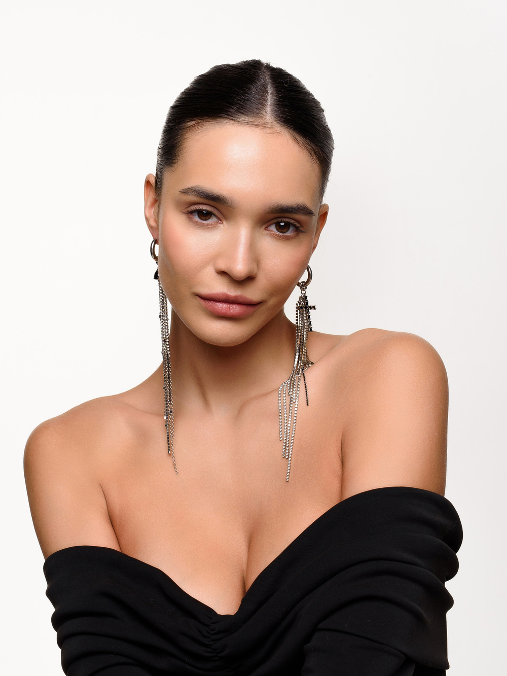 Моносерьга "Black elegant cross"