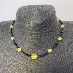 Чокер "Сияние силы" с цитрином и шпинелью