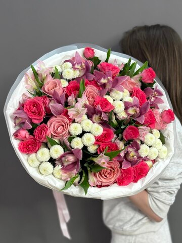 Авторский букет в розовой гамме