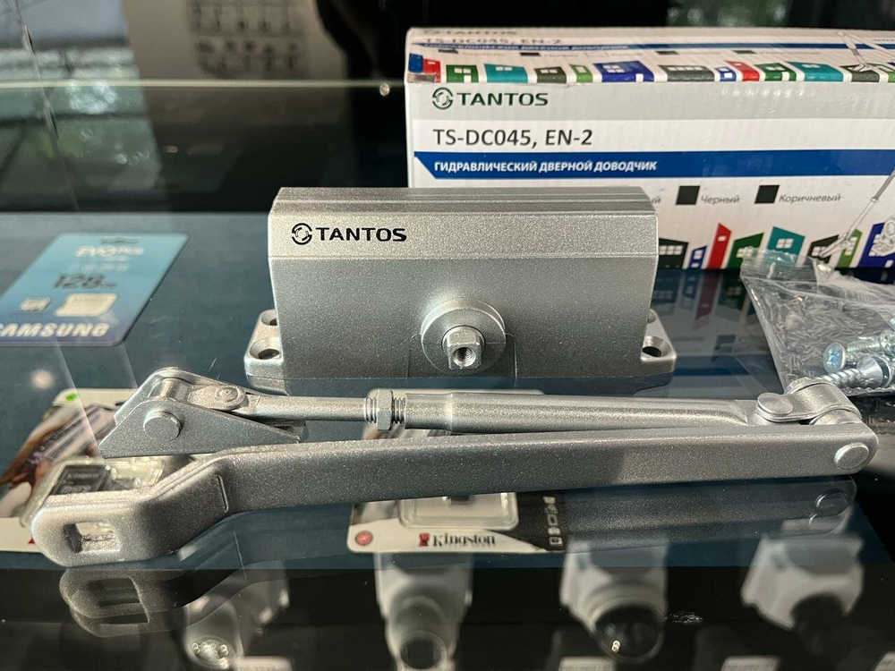 Дверной доводчик для легких дверей  Tantos TS-DC045.