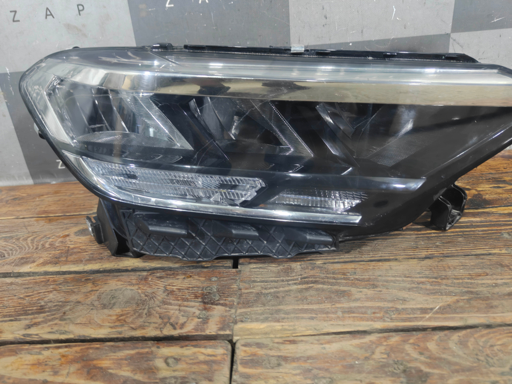Фара правая LED Volkswagen Polo 6 20-нв Б/У Оригинал 6N5941006A