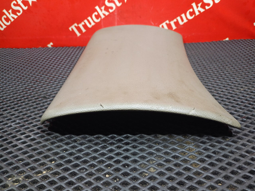 Крышка блока предохранителей