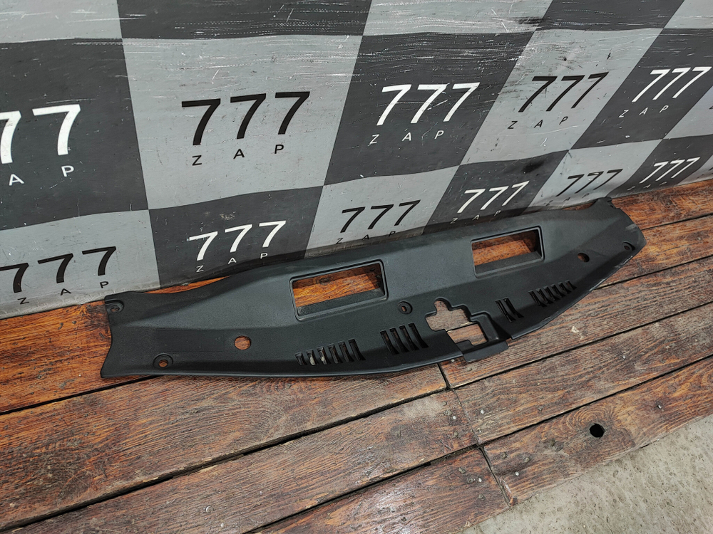 Накладка кожух замка капота Toyota Camry (XV70) 17-нв Б/У Оригинал 5329533130