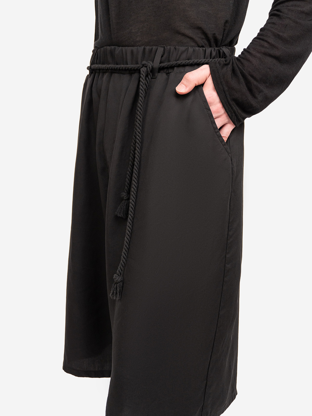 Шорты мужские из купры "Омут". Черные