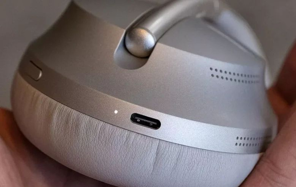 Беспроводные наушники Bose NOISE CANCELLING HDPHS 700