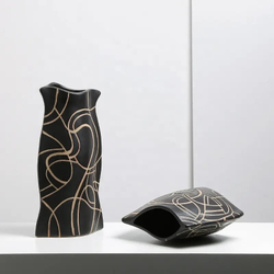 Ваза Abstract flat vase A