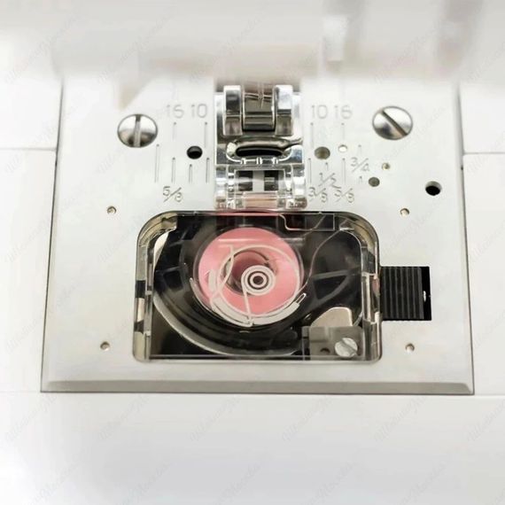 Швейная машина Singer SC220