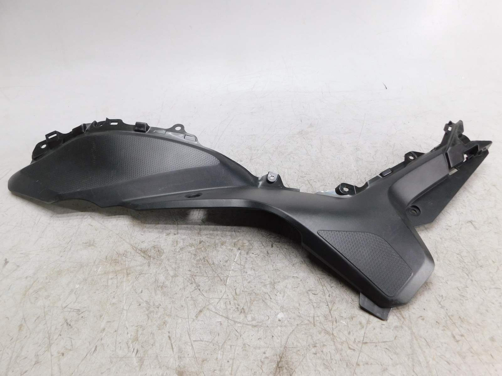Пластик боковой левый Honda NC750S RC70 83701-MGS-D100