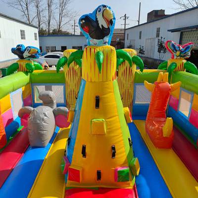 Коммерческий надувной батут «Звериная команда», 9х5х5 м