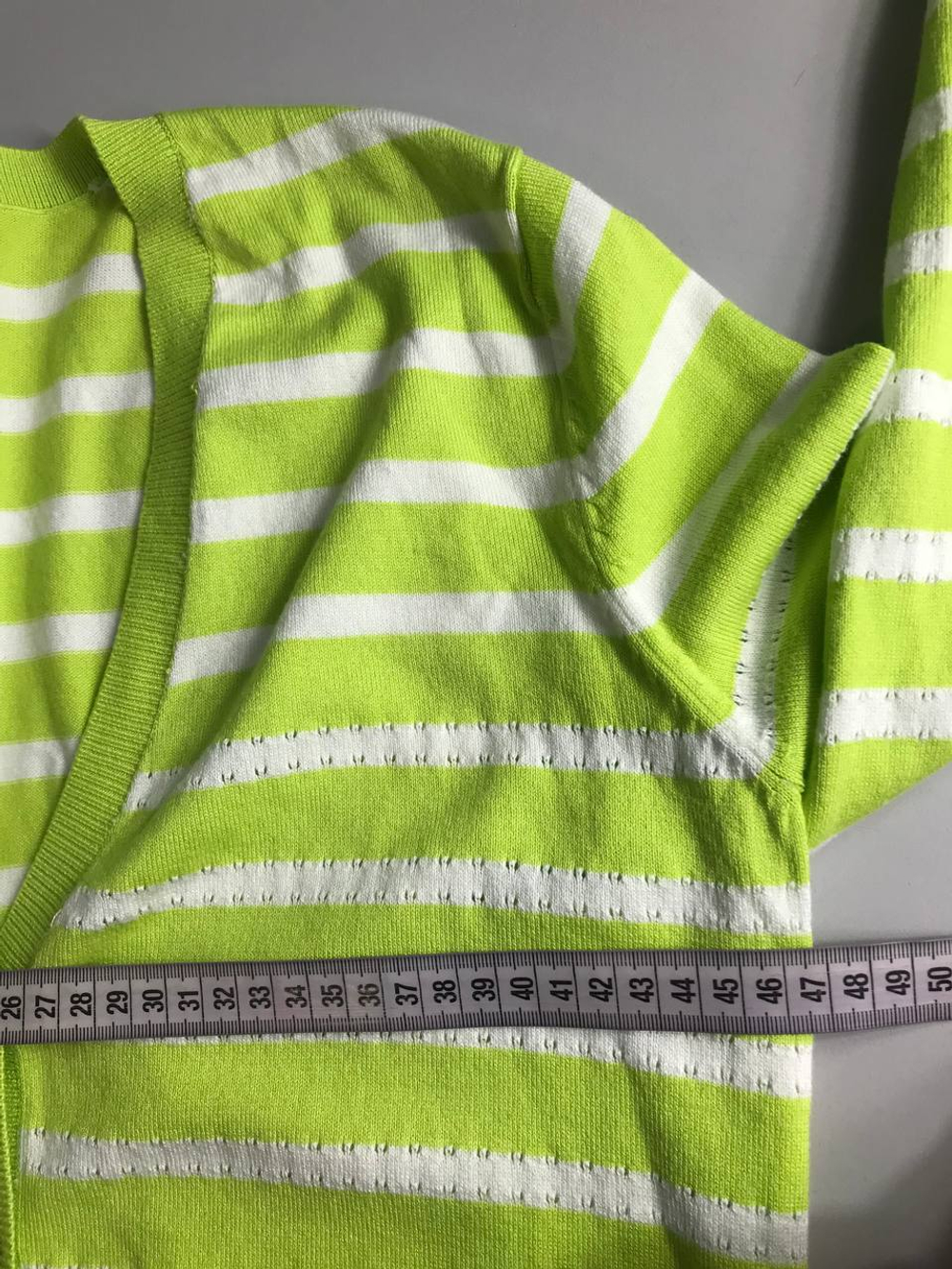 Кардиган яркий и стильный, визуально на 46/48 размер