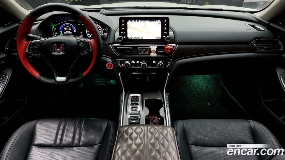 Honda Accord 10 Generation 2.0 Hybrid Touring (09.2020)